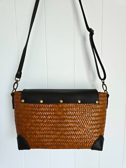 Nira Handbag