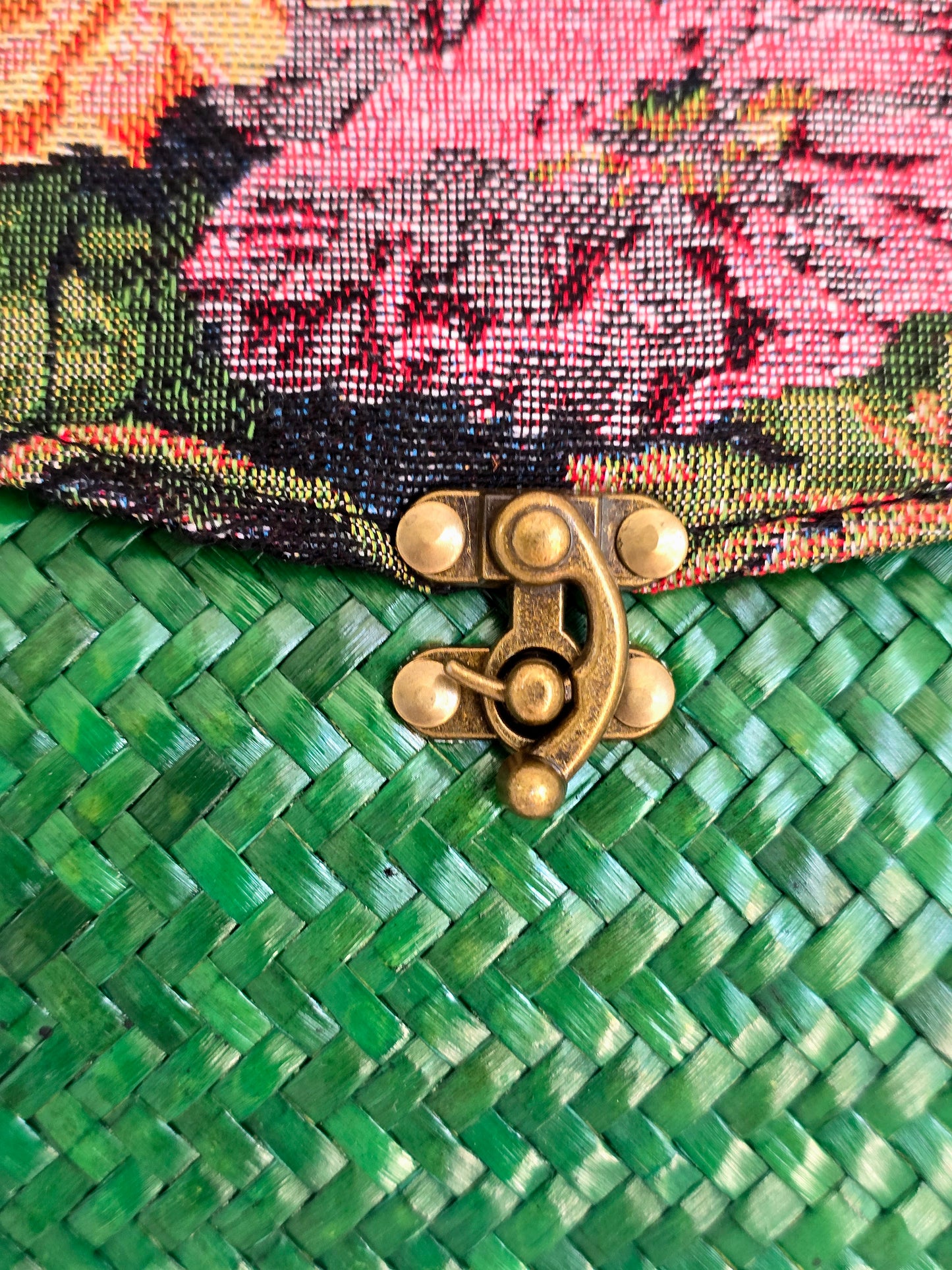 Pavinee Handbag Emerald