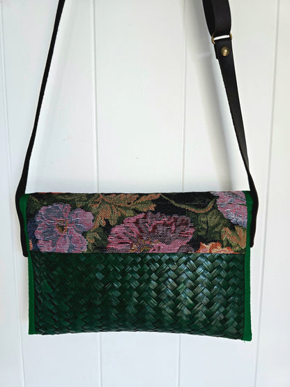 Ravita Clutch Emerald