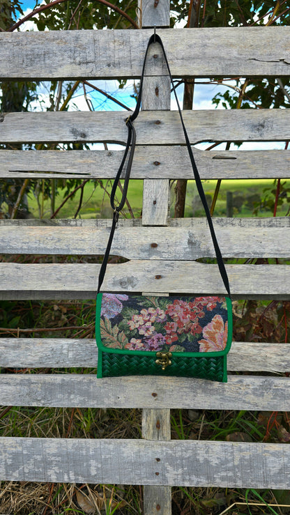 Ravita Clutch Emerald